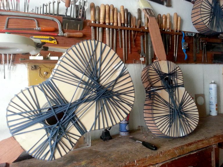 taller de luthier de guitarras espanolas en Madrid